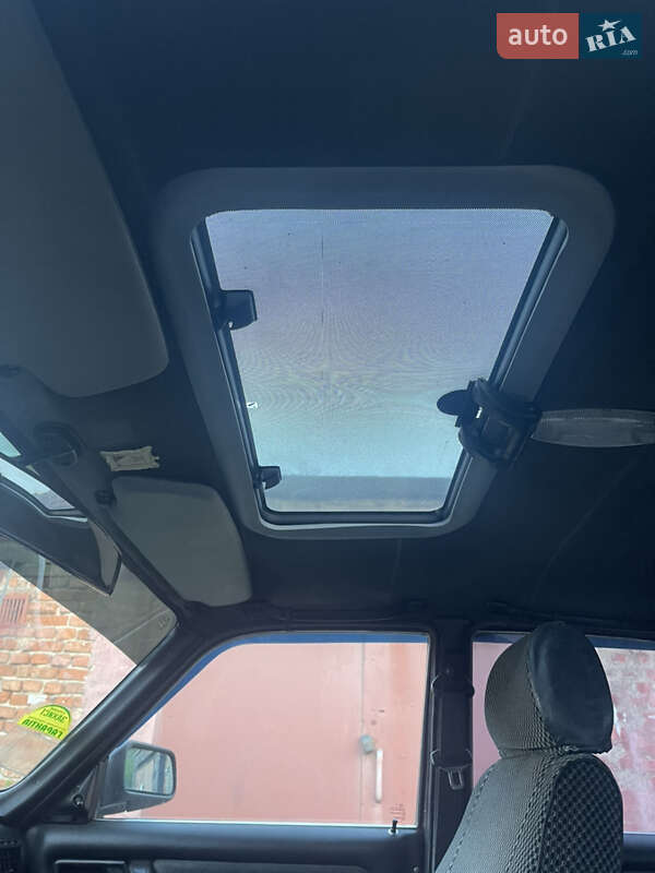 Седан ГАЗ 3110 Волга 2001 в Чернігові