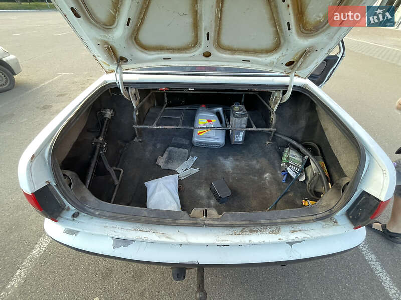 Седан ГАЗ 3110 Волга 2002 в Одессе