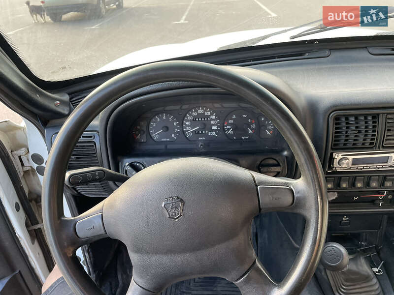 Седан ГАЗ 3110 Волга 2002 в Одессе