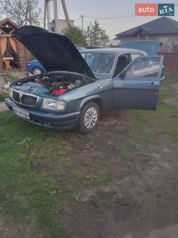 Седан ГАЗ 3110 Волга 2003 в Вараші