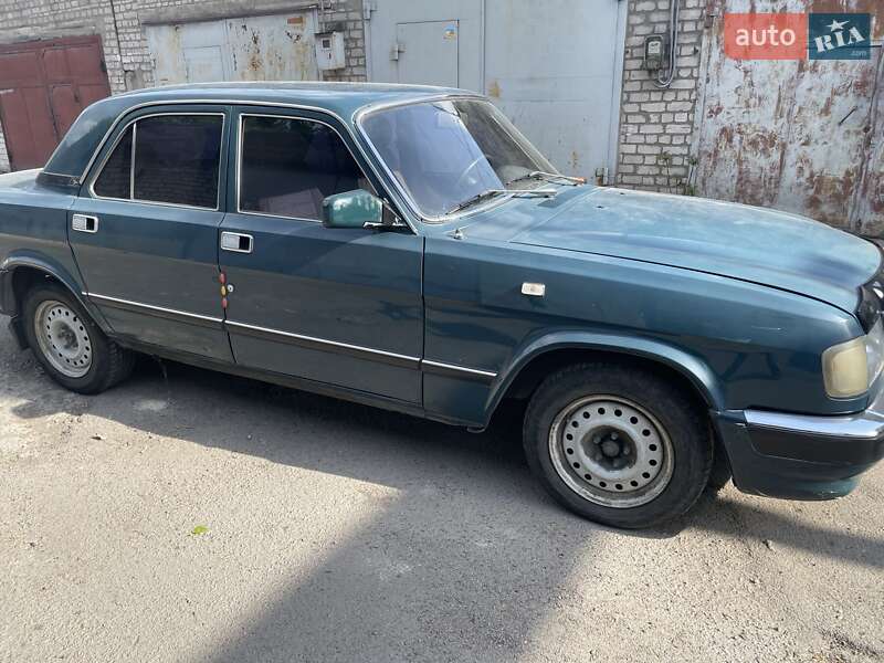 Седан ГАЗ 3110 Волга 2001 в Каменском