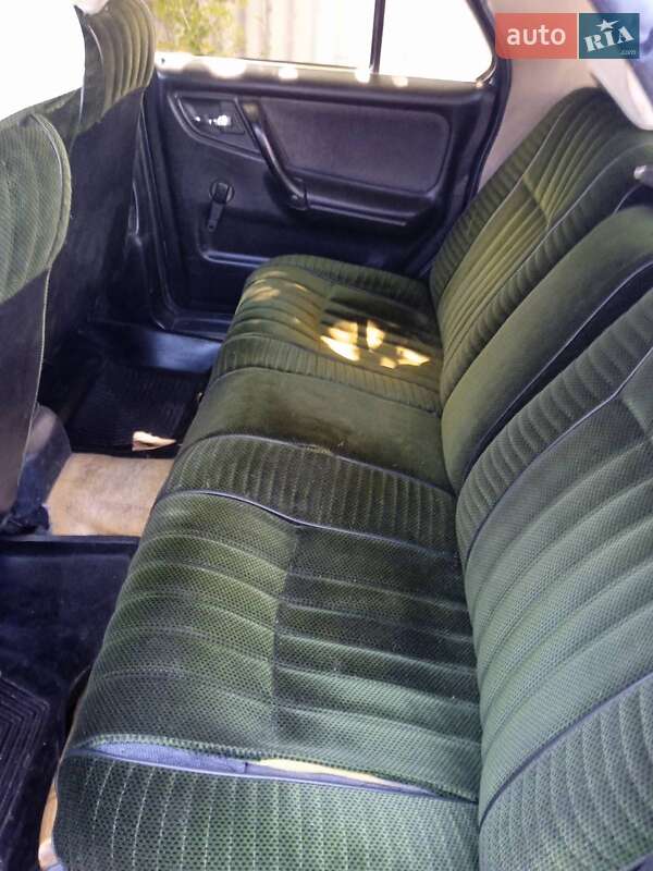 Седан ГАЗ 3110 Волга 1999 в Першотравенске