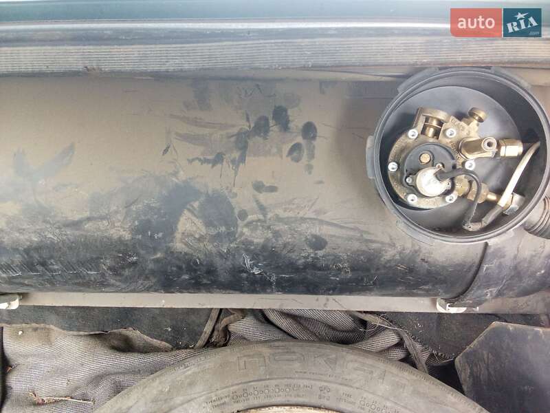 Седан ГАЗ 3110 Волга 2000 в Великой Михайловке