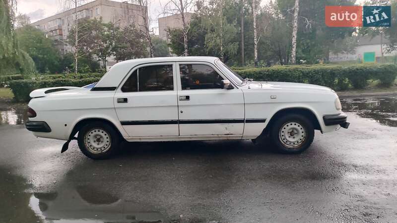Седан ГАЗ 3110 Волга 2000 в Першотравенске
