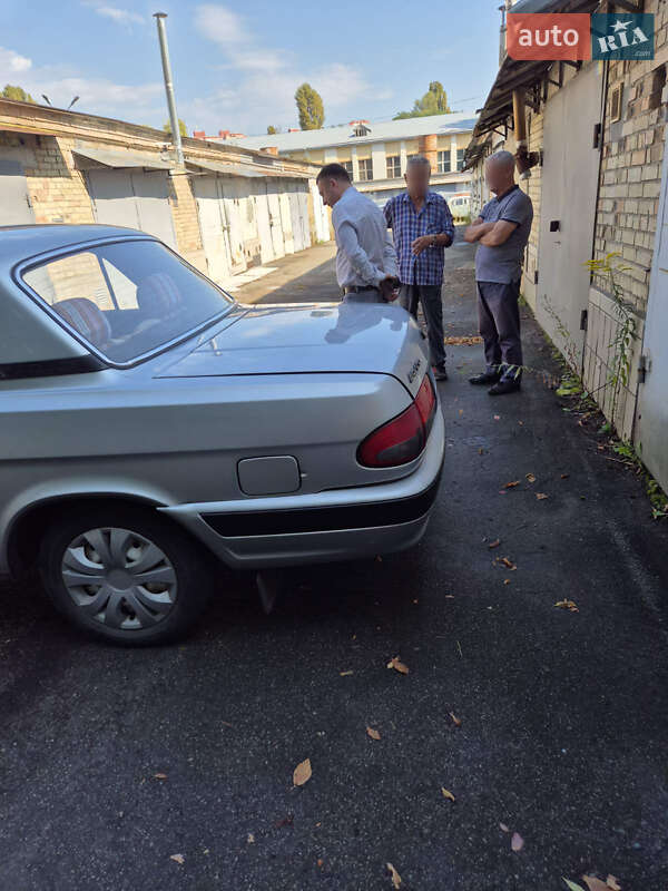 Седан ГАЗ 3110 Волга 2003 в Киеве фото 10 Седан ГАЗ 3110 Волга 2003 в Киеве