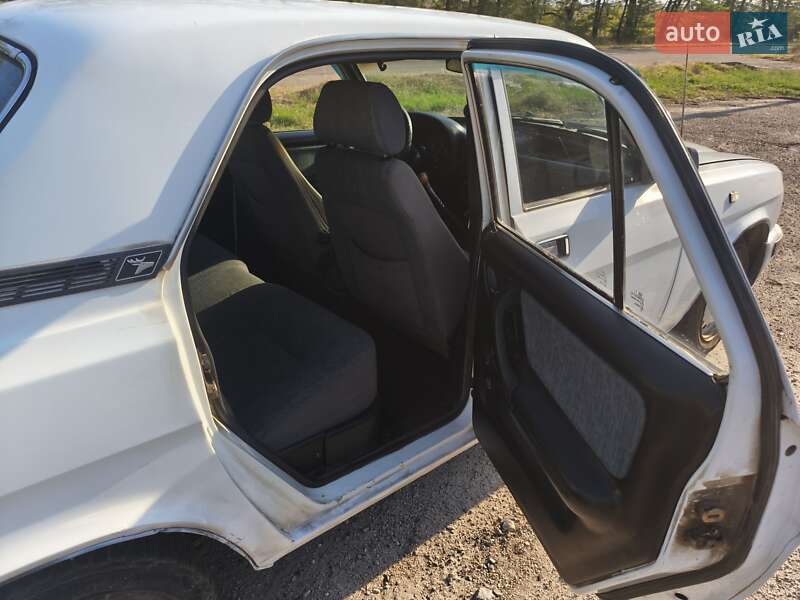 Седан ГАЗ 3110 Волга 2003 в Запоріжжі фото 12 Седан ГАЗ 3110 Волга 2003 в Запоріжжі