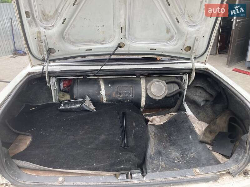 Седан ГАЗ 3110 Волга 2000 в Тернополе