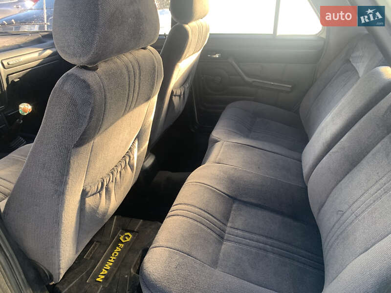 Седан ГАЗ 3110 Волга 2000 в Києві