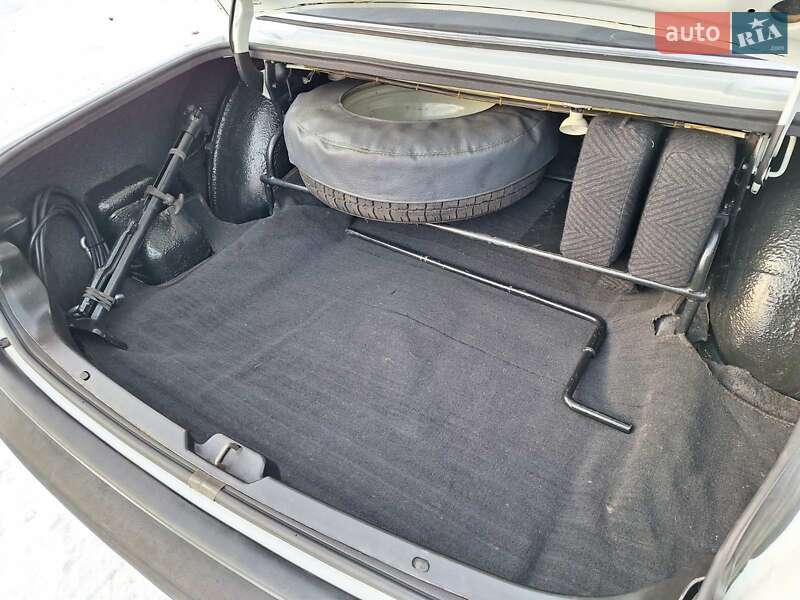 Седан ГАЗ 3110 Волга 2000 в Ізюмі