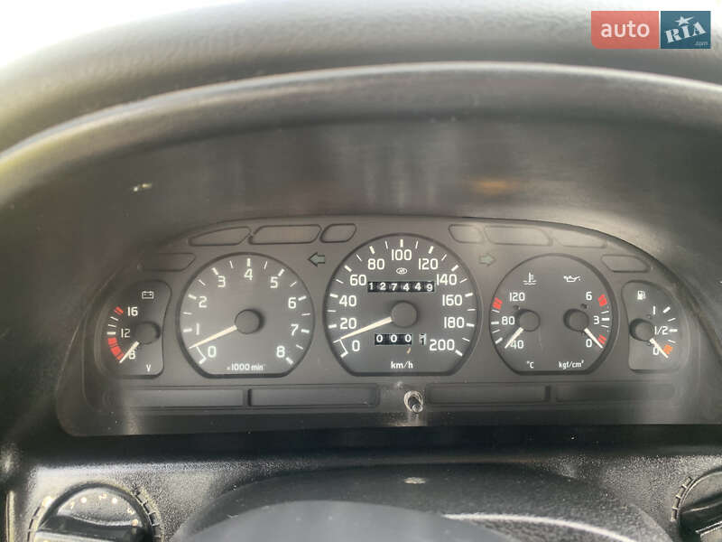 Седан ГАЗ 31105 Волга 2004 в Черняхові