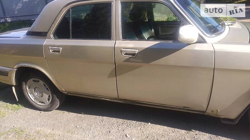 Седан ГАЗ 31105 Волга 2004 в Ужгороде
