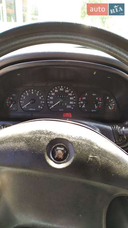 Седан ГАЗ 31105 Волга 2005 в Кременчуці