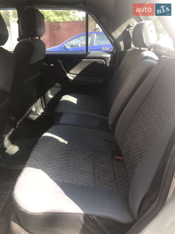 Седан ГАЗ 31105 Волга 2006 в Бердичеві