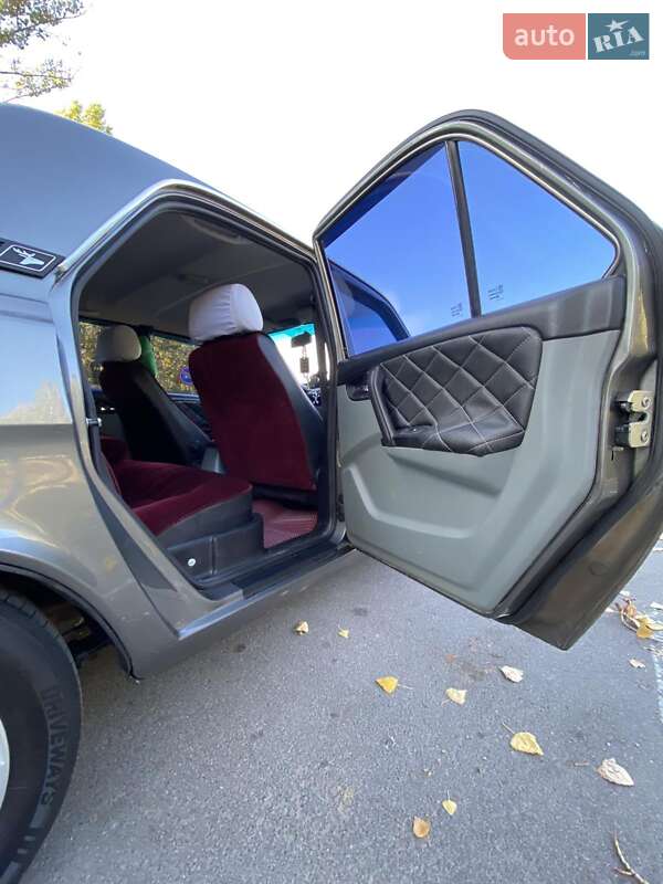 Седан ГАЗ 31105 Волга 2007 в Ладижині