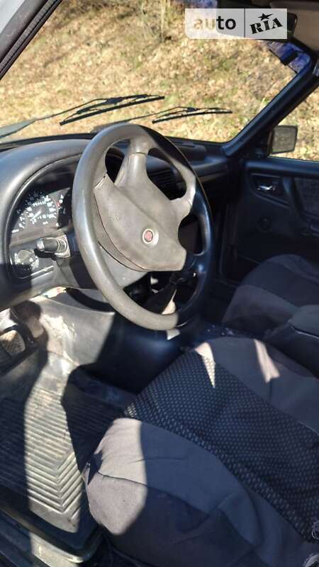 Седан ГАЗ 31105 Волга 2006 в Ужгороде фото 11 Седан ГАЗ 31105 Волга 2006 в Ужгороде