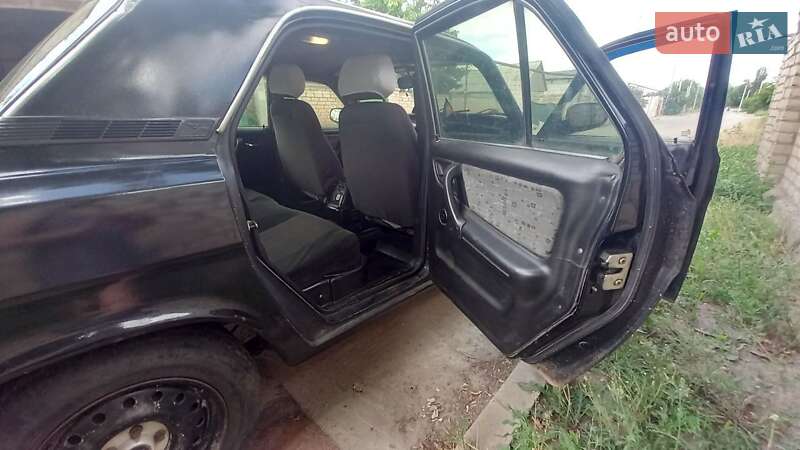 Седан ГАЗ 31105 Волга 2006 в Херсоні