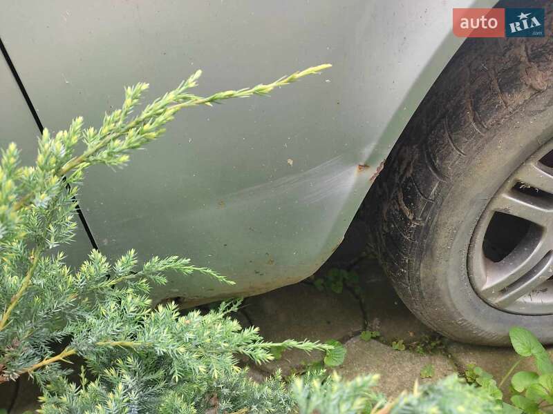 Седан ГАЗ 31105 Волга 2006 в Калуше