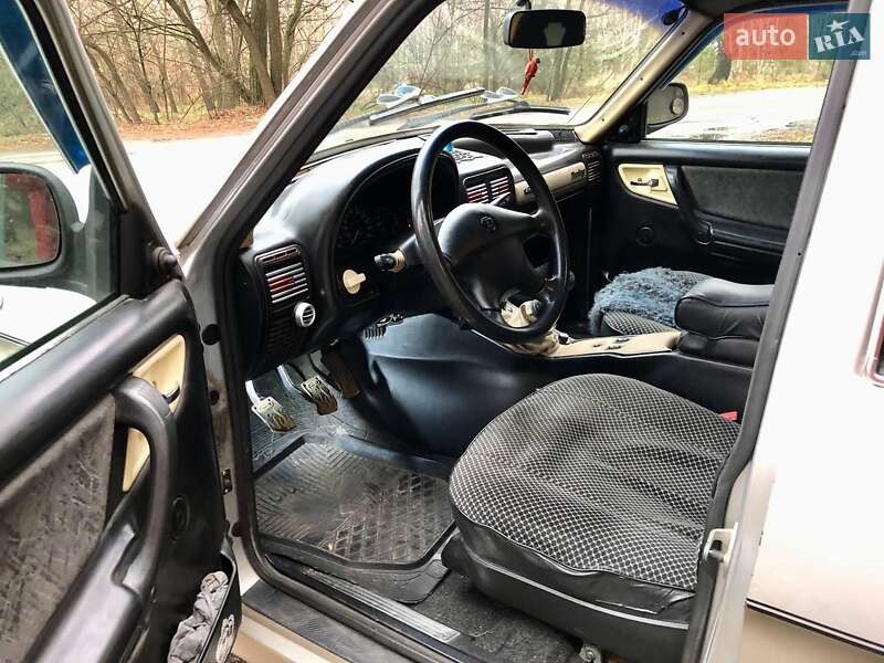 Седан ГАЗ 31105 Волга 2005 в Малині