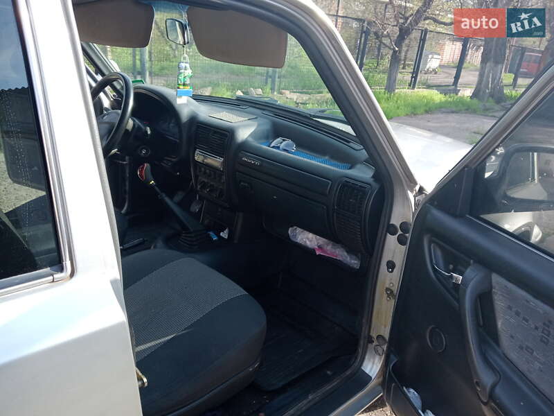 Седан ГАЗ 31105 Волга 2007 в Кривому Розі