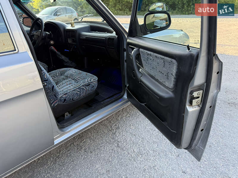 Седан ГАЗ 31105 Волга 2007 в Кременці