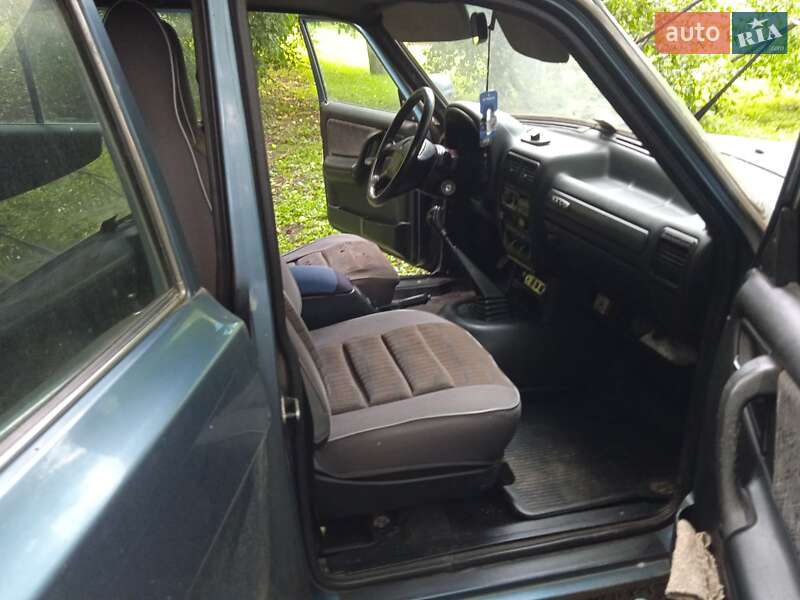 Седан ГАЗ 31105 Волга 2006 в Сумах