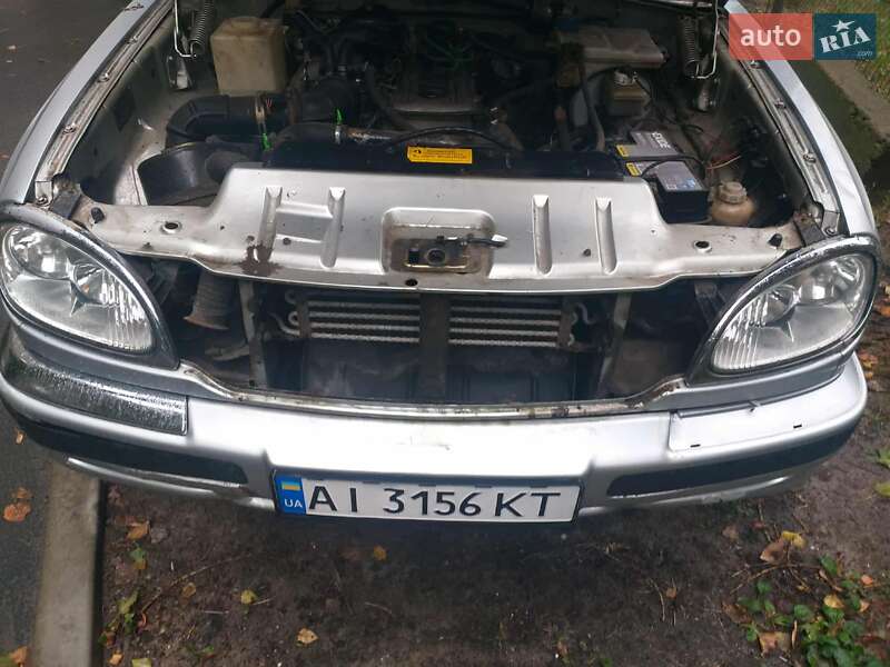 Седан ГАЗ 31105 Волга 2004 в Киеве