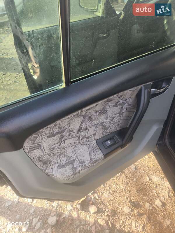 Седан ГАЗ 31105 Волга 2008 в Очакове