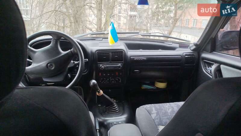Седан ГАЗ 31105 Волга 2005 в Тернополі