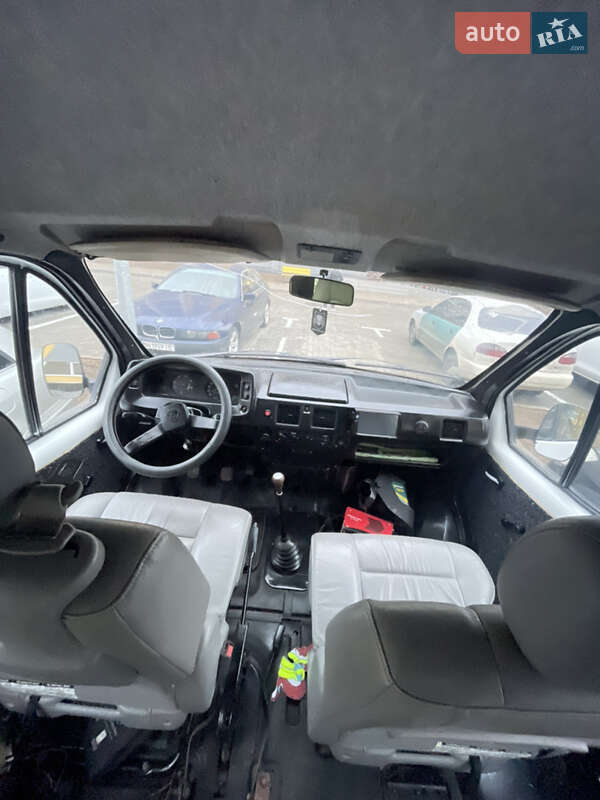 Микроавтобус ГАЗ 3221 Газель 2001 в Одессе