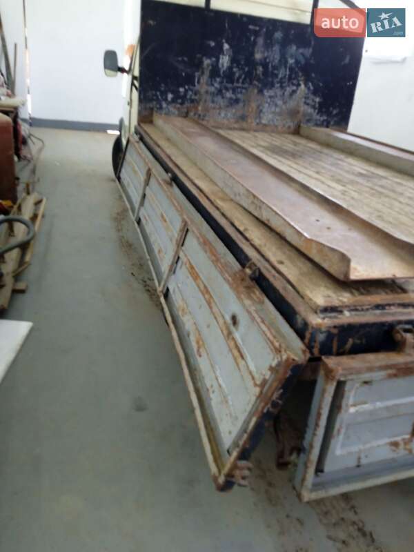 Седан ГАЗ 3221 Газель 2000 в Теребовлі