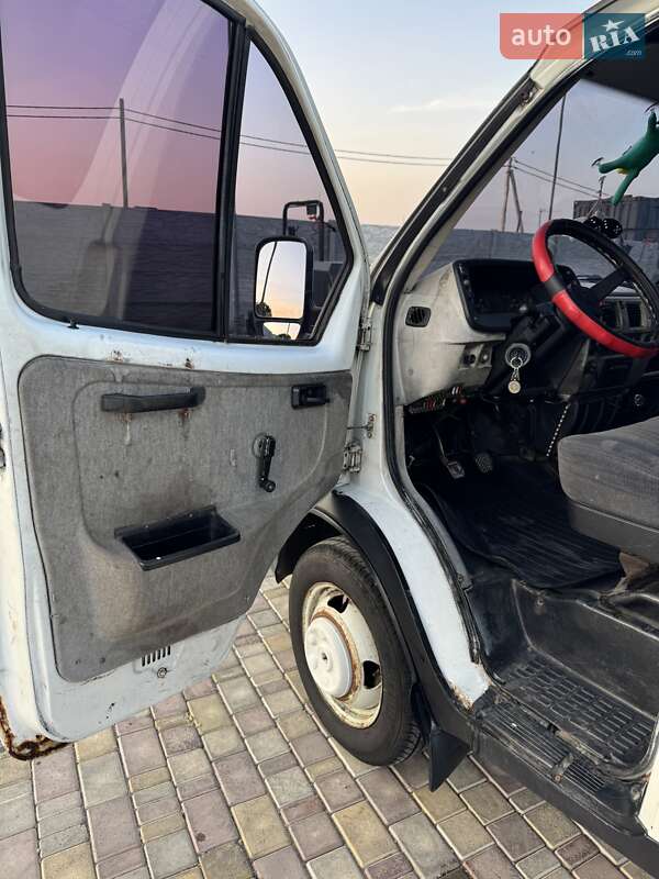 Микроавтобус ГАЗ 3221 Газель 2001 в Одессе