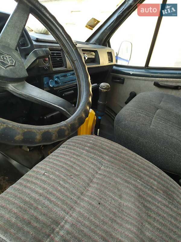 Микроавтобус ГАЗ 32213 Газель 2002 в Коростене фото 5 Микроавтобус ГАЗ 32213 Газель 2002 в Коростене