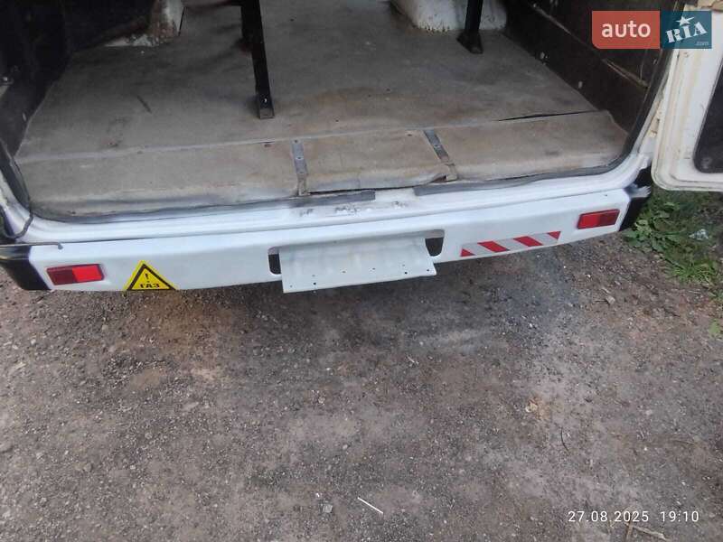 Микроавтобус ГАЗ 32213 Газель 2002 в Киеве
