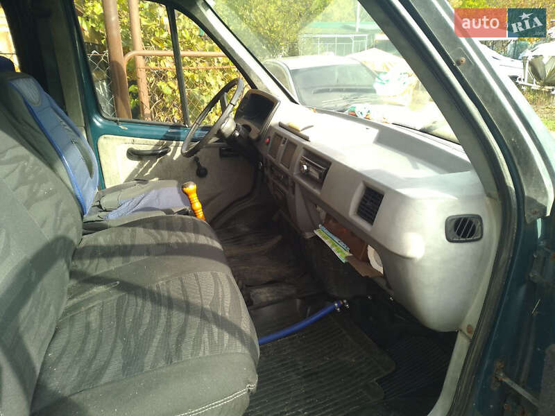 Микроавтобус ГАЗ 32213 Газель 2001 в Беляевке фото 8 Микроавтобус ГАЗ 32213 Газель 2001 в Беляевке