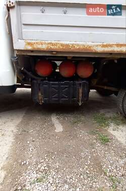 Грузовой фургон ГАЗ 3302 Газель 2004 в 