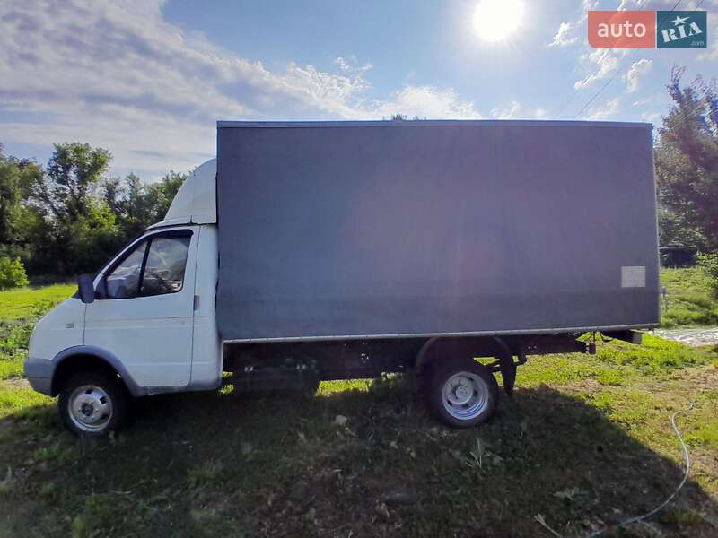 Грузовой фургон ГАЗ 3302 Газель 2005 в Недригайлове