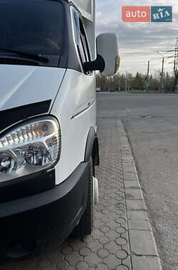 Грузовой фургон ГАЗ 3302 Газель 2007 в 