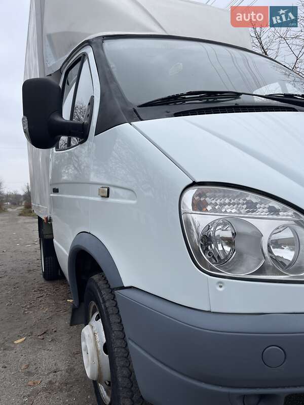 Вантажний фургон ГАЗ 3302 Газель 2010 в Запоріжжі