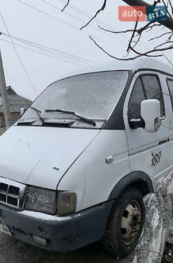 Грузовой фургон ГАЗ 3302 Газель 2002 в Светловодске