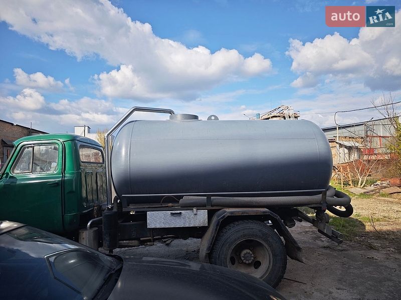 Цистерна ГАЗ 53 1977 в Києві