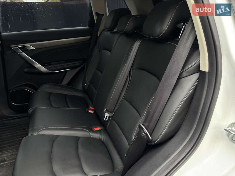 Позашляховик / Кросовер Geely Atlas Pro 2022 в Полонному