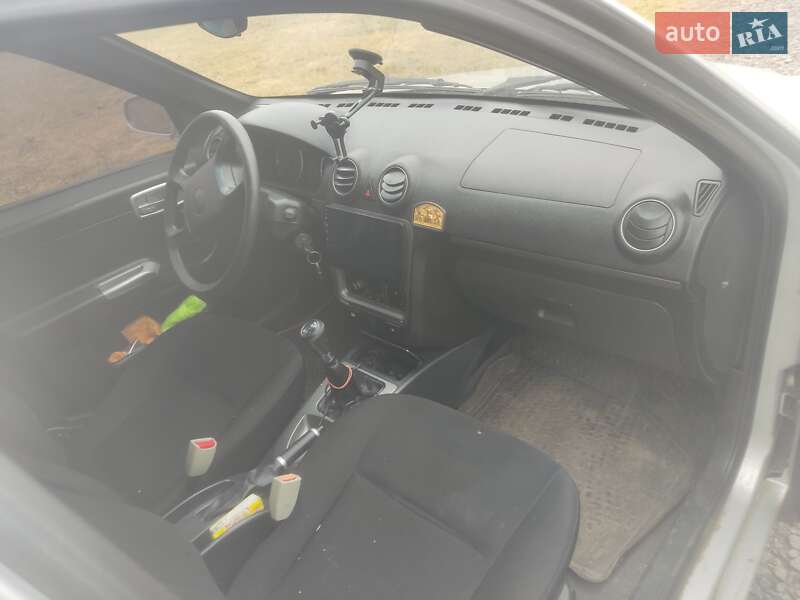Седан Geely CK-2 2012 в Вараші