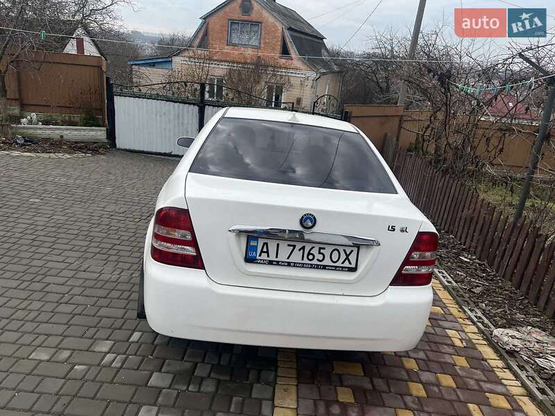 Седан Geely CK-2 2013 в Тетієві