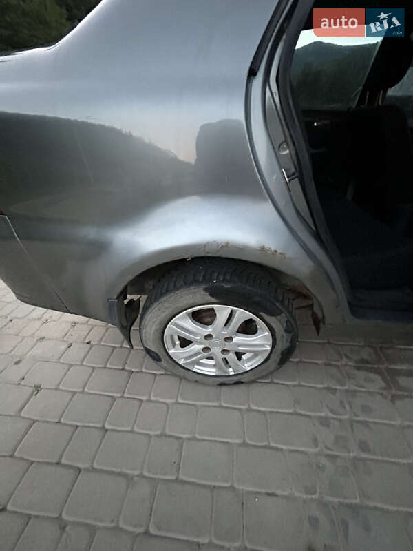 Седан Geely CK 2012 в Поляниці