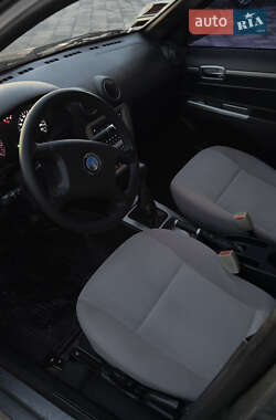 Седан Geely CK 2010 в  фото 16 Седан Geely CK 2010 в