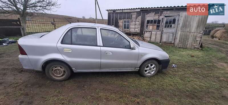 Седан Geely CK 2011 в Южному