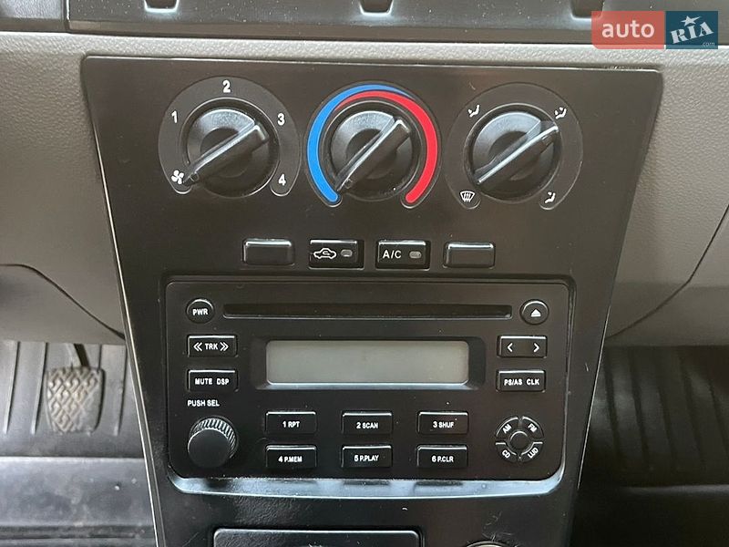 Седан Geely CK 2008 в Радивиліві