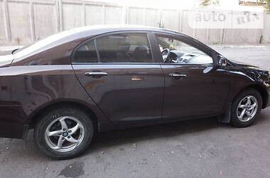 Седан Geely Emgrand 7 (EC7) 2012 в 