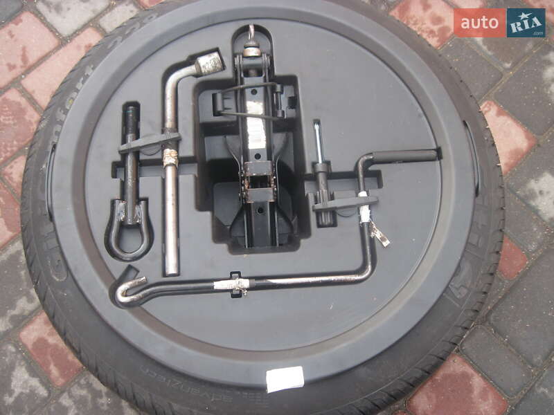 Седан Geely Emgrand 7 (EC7) 2011 в Прилуках