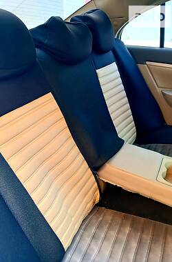 Седан Geely Emgrand 7 (EC7) 2011 в 